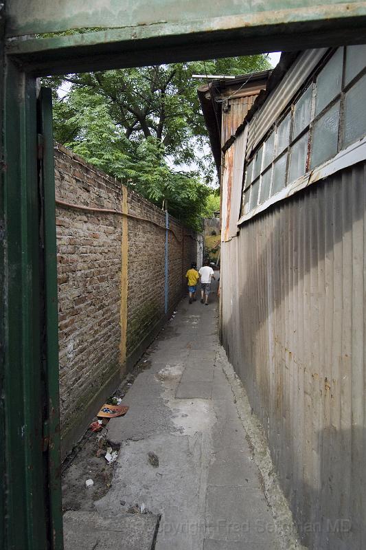 20071201_171903  D2X 2800x4200.jpg - Passageways between Caminito homes serve as corridors to the home entrance